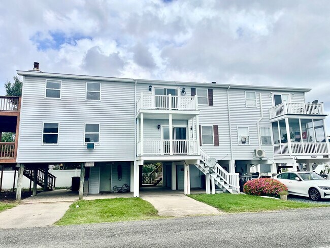 Building Photo - 7141 Margarets Ln