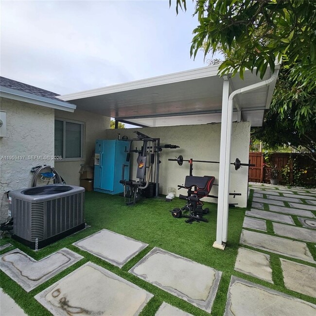 Building Photo - 19623 NW 30th Pl