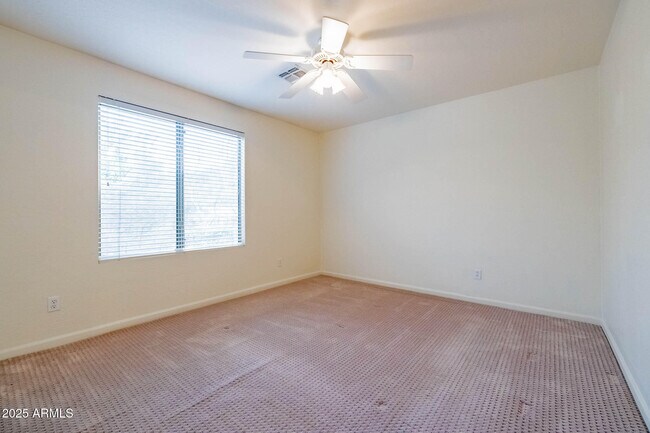 Building Photo - 1153 W Windhaven Ave