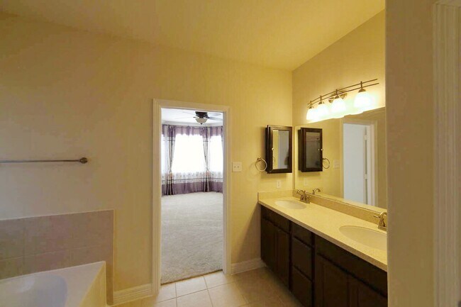 Building Photo - 6307 Falling Briar Lane