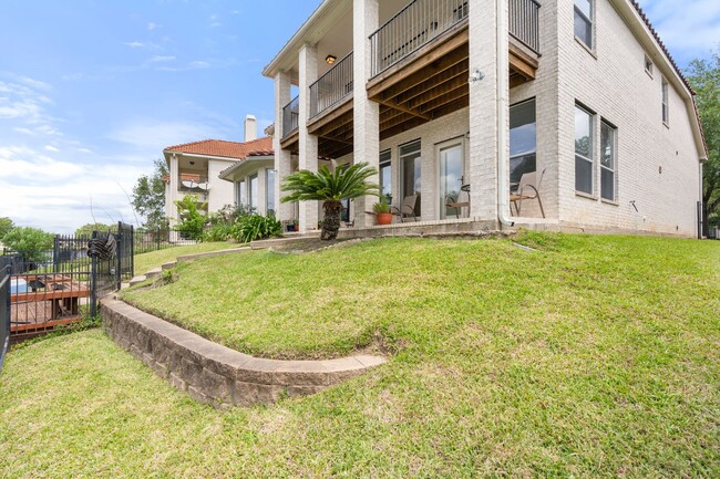 Building Photo - 3010 Blue Lagoon Ct