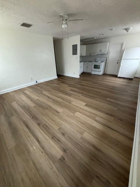 Building Photo - 2632 NW 18th Terrace