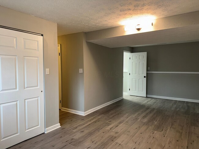 Building Photo - 1177 Hilton Dr