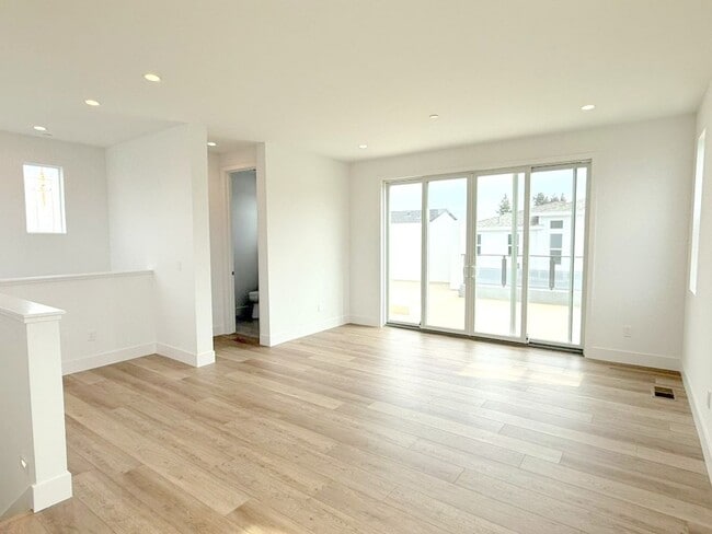 Building Photo - Newly Built ! Be The First To Live Here ! Modern Detached Home In New City Village !