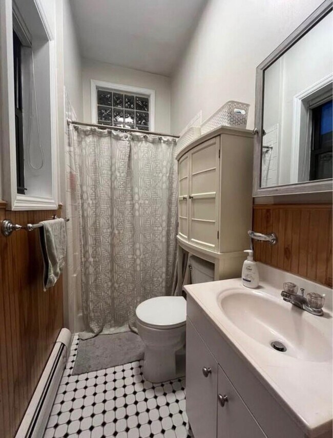 Building Photo - 1013 Park Ave