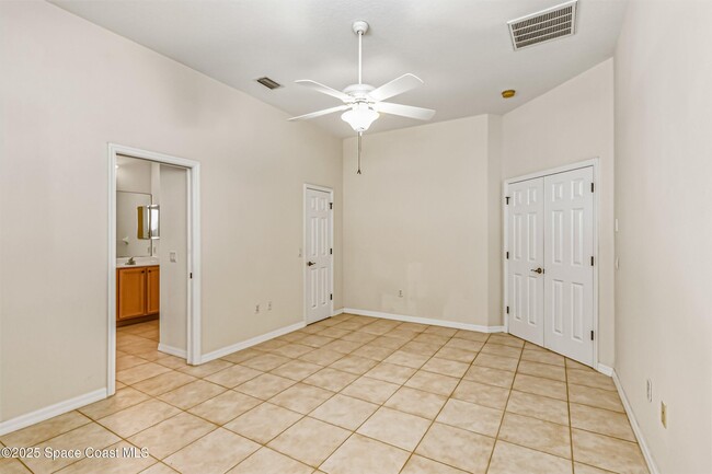 Building Photo - 216 3rd Ave