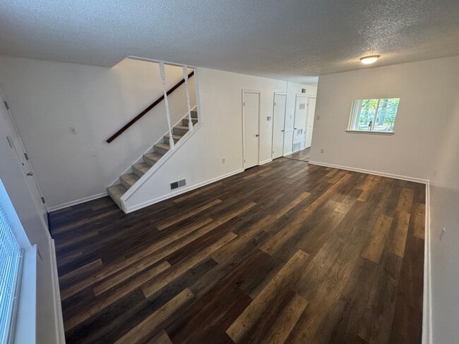 Building Photo - 8304 Woodview Dr N