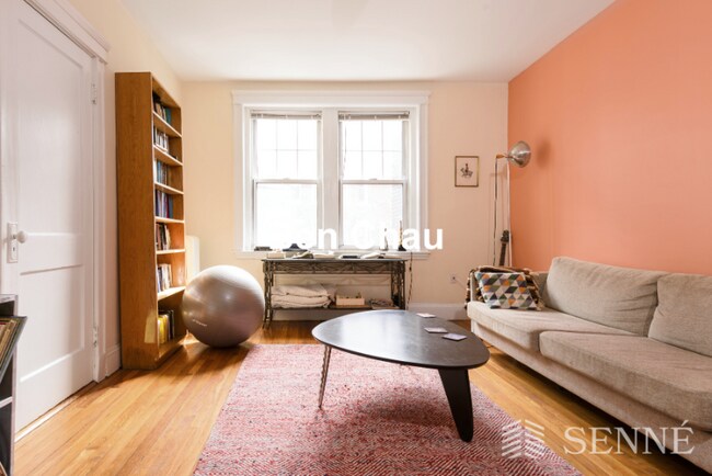 Primary Photo - 333 Harvard St