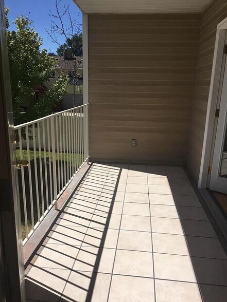 Deck - 822 E Gatewood Dr
