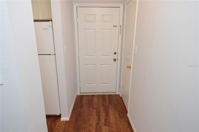 Building Photo - 8625 Mallard Reserve Dr