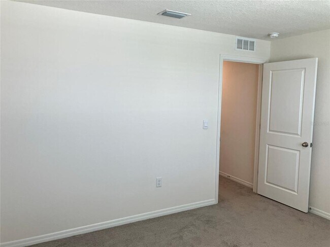 Building Photo - 11889 Downy Birch Dr