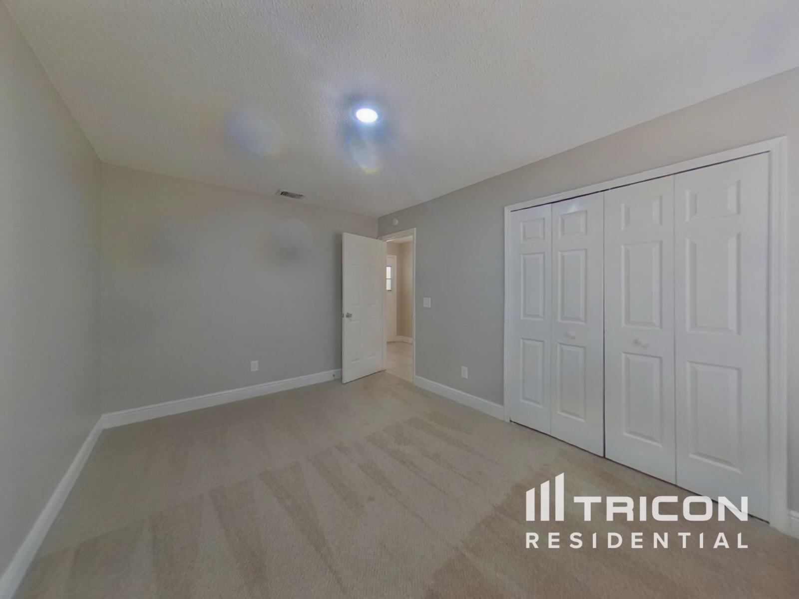 Building Photo - 792 Silversmith Cir