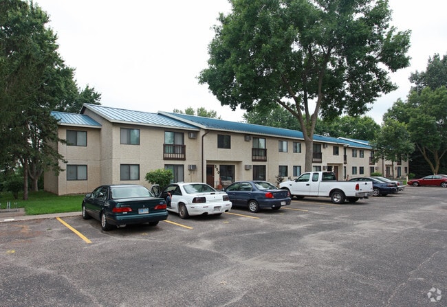 Building Photo - Creekside Apartments