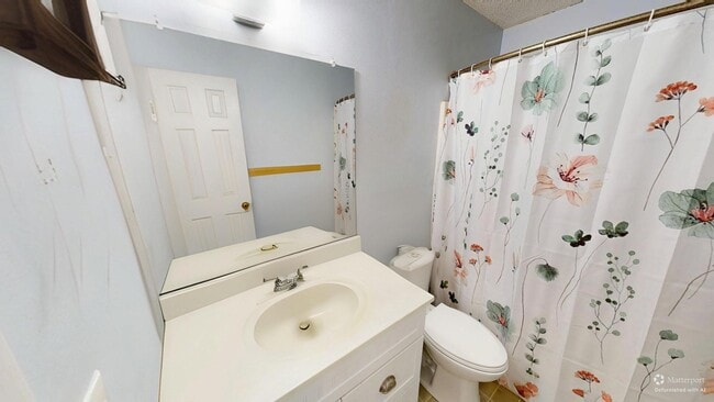 Building Photo - 700 W 1st St