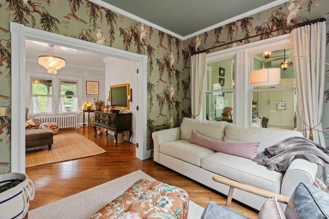 Building Photo - 56 Scudder Ave