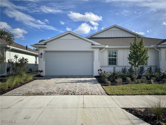 Building Photo - 43878 Blue Heron Ln