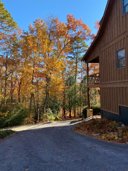 Building Photo - 173 Payne Hill Dr