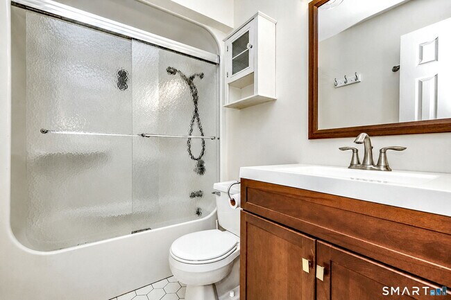 Building Photo - 106 Ferry Ct