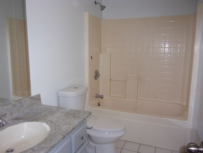Building Photo - 403 N Wilson St