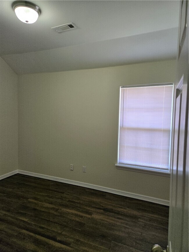 Building Photo - 1703 N Valor