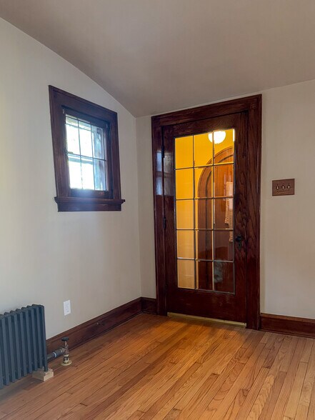 LR front door - 5411 W National Ave