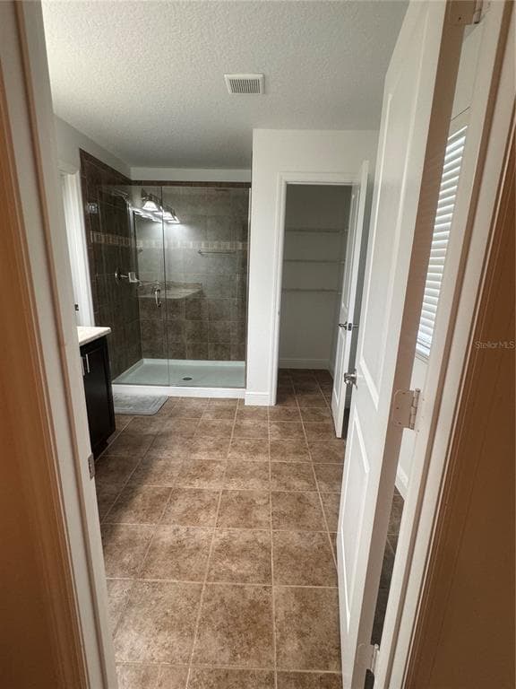 Building Photo - 11737 Verrazano Dr