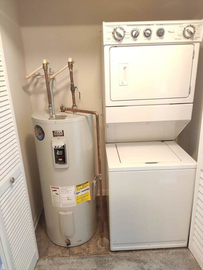 Building Photo - 148 Bertram Dr