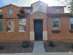 Building Photo - great home in laveen