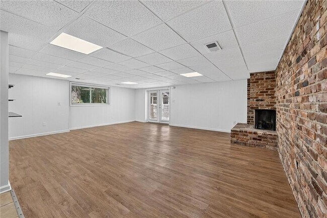 Building Photo - 1714 S Johnson Ferry Rd NE