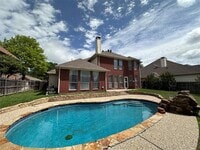 Building Photo - 609 Saddleback Ln