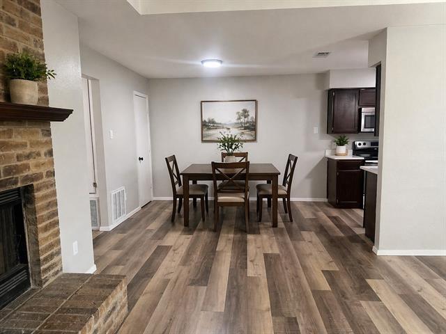 Building Photo - 517 Signal Hill Ct S