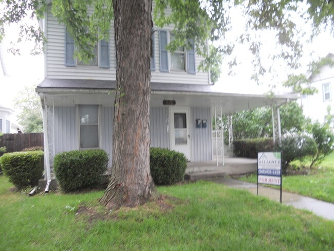 Primary Photo - 1 BR Apartment Near Downtown