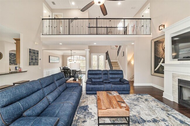 Building Photo - 1706 SW 27th St