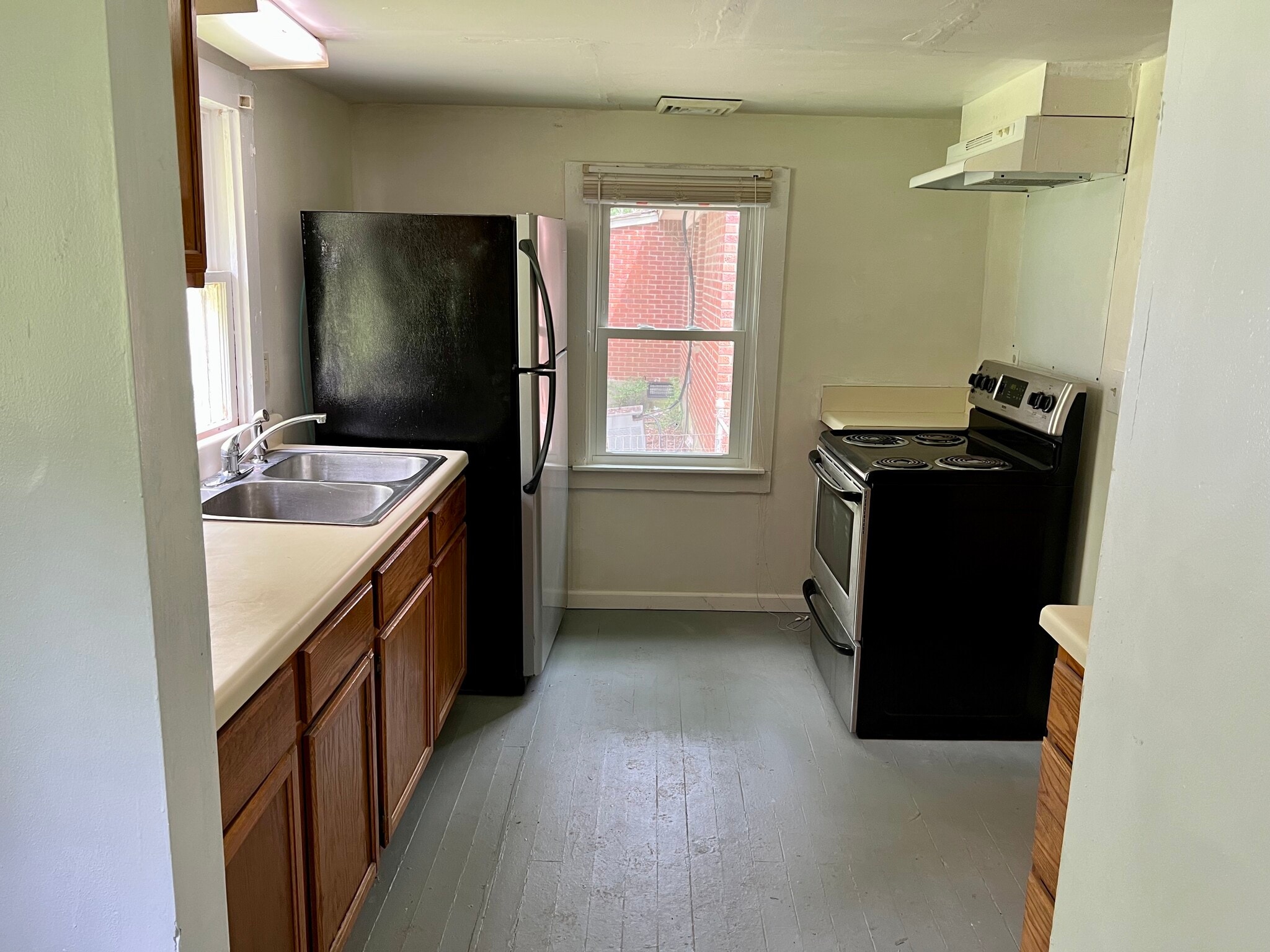 Refrigerator and Stove provided - 3570 Allandale Ln