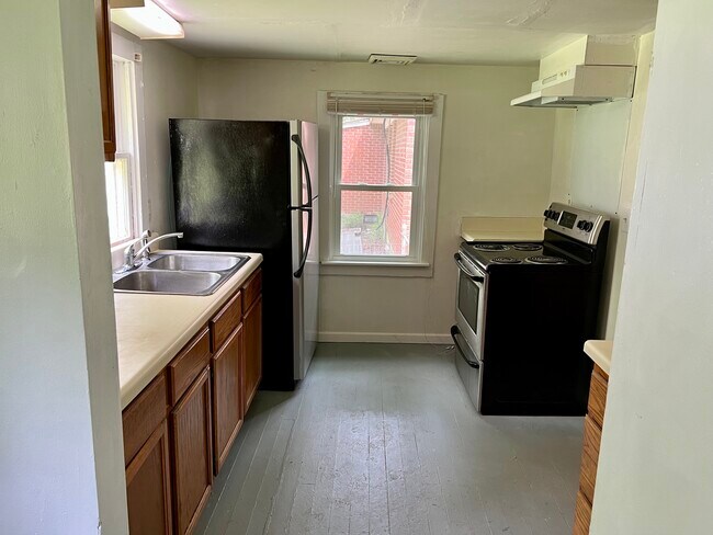 Refrigerator and Stove provided - 3570 Allandale Ln