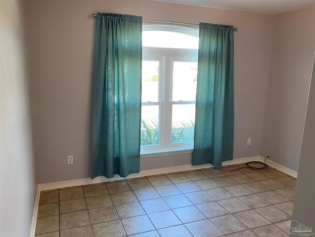 Building Photo - 327 Mizzen Ln