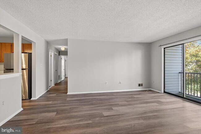 Building Photo - 41 Rickard Ct