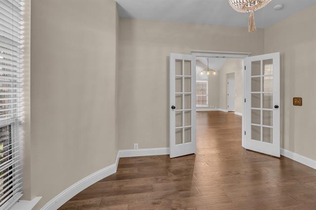 Building Photo - 754 Monterey Dr