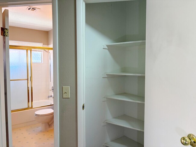 Building Photo - 2713 Brienza Way