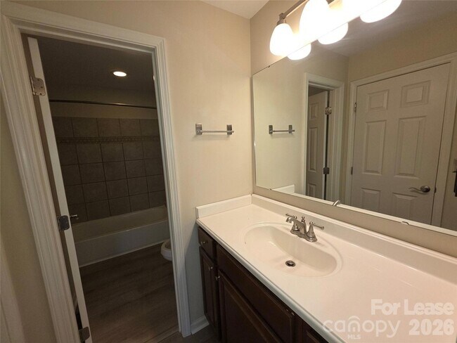 Building Photo - 7325 Winery Ln