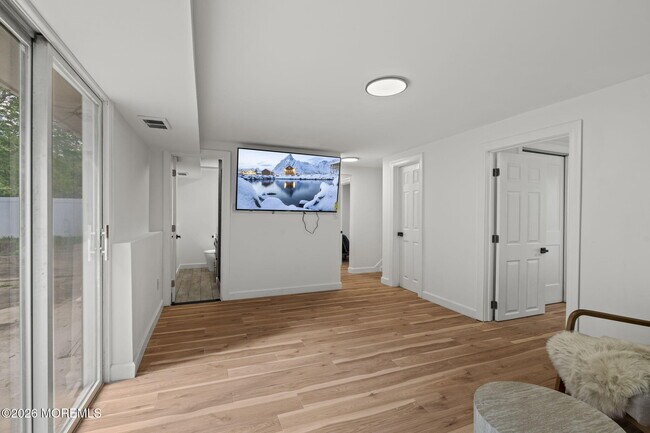 Building Photo - 901 Russo Dr