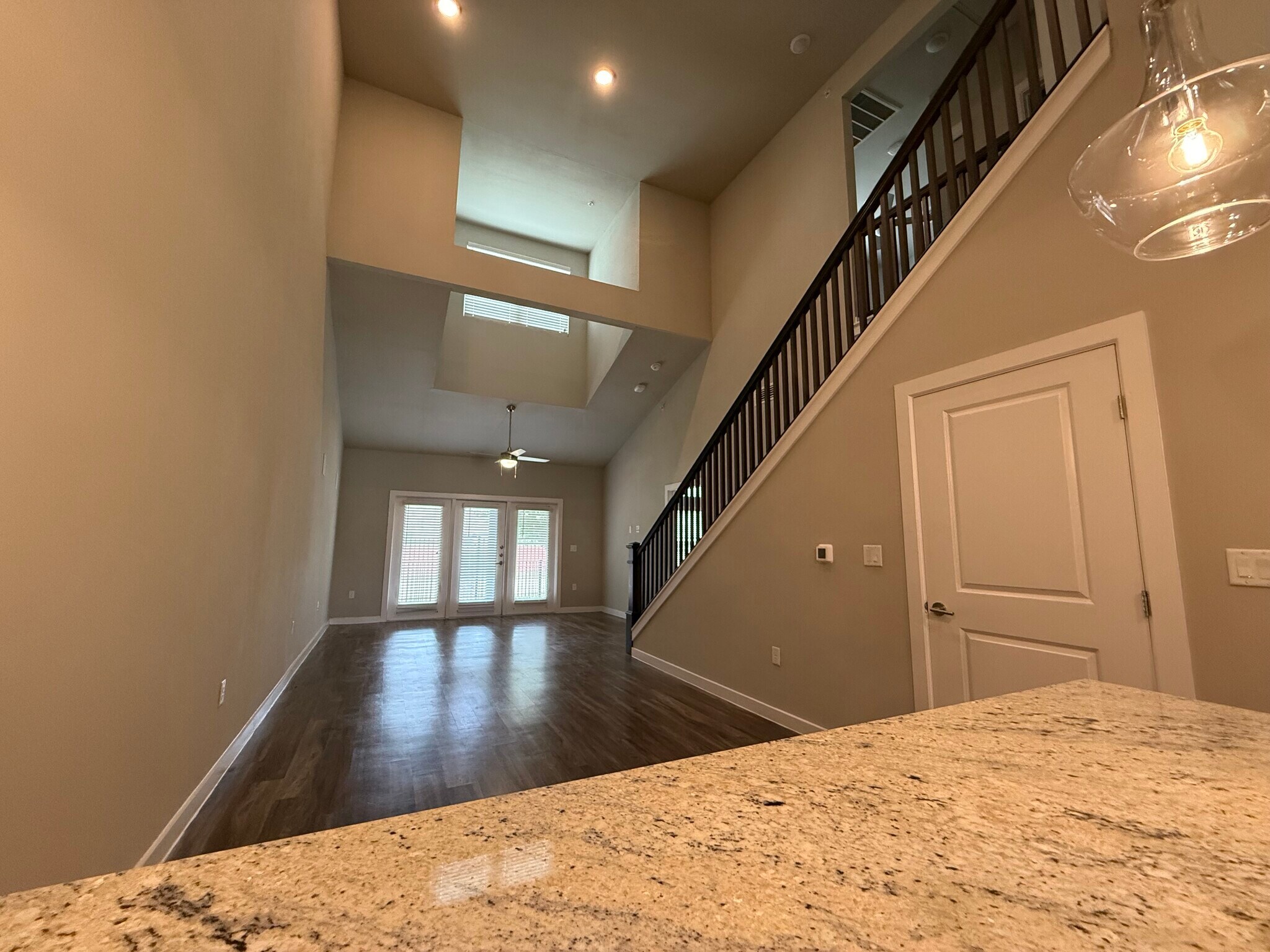 Building Photo - 3144 Gorge Way