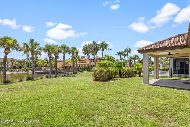 Building Photo - 739 Monterey Dr