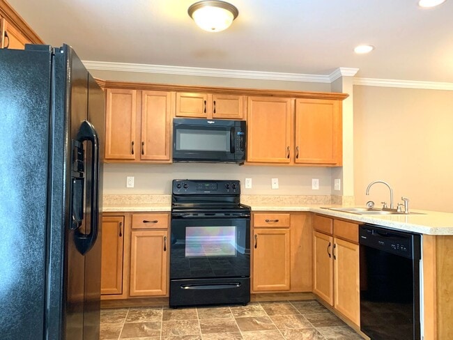 Building Photo - 318 Sam Houston Cir