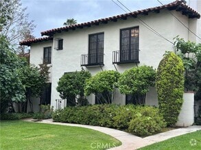 Building Photo - 285 S Santa Anita Ave
