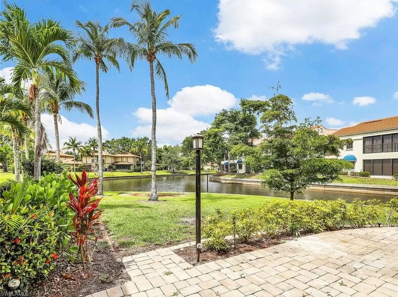 Building Photo - 4265 Island Cir