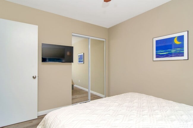 Building Photo - Cozy remodeled 2 beds 1 bath apt in Point Loma