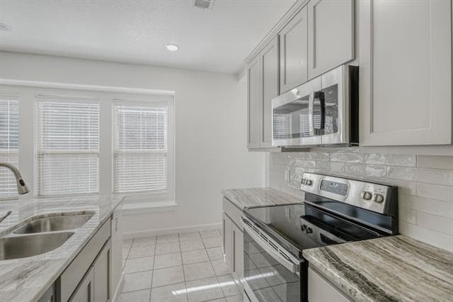 Building Photo - 3947 Rochelle Ln