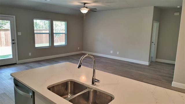 Building Photo - 3710 Canyon Dr