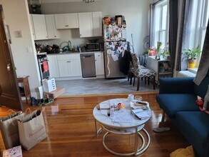 Building Photo - VERU NICE 1 bed in Allston...